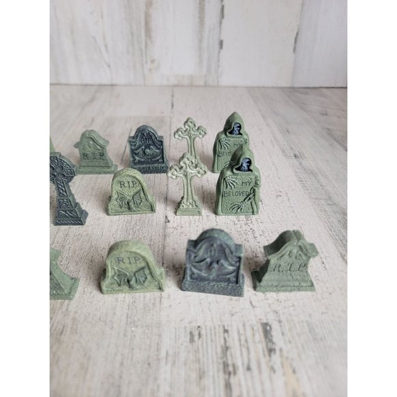 Dept 56 graveyard tombstones set cross Halloween Rip - Picture 5 of 10